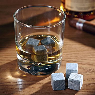 Jack Daniels in kamni za viski