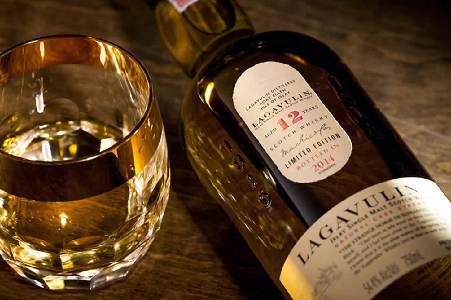 Lagavulinski viski: zgodovina, pregled okusov in vrst